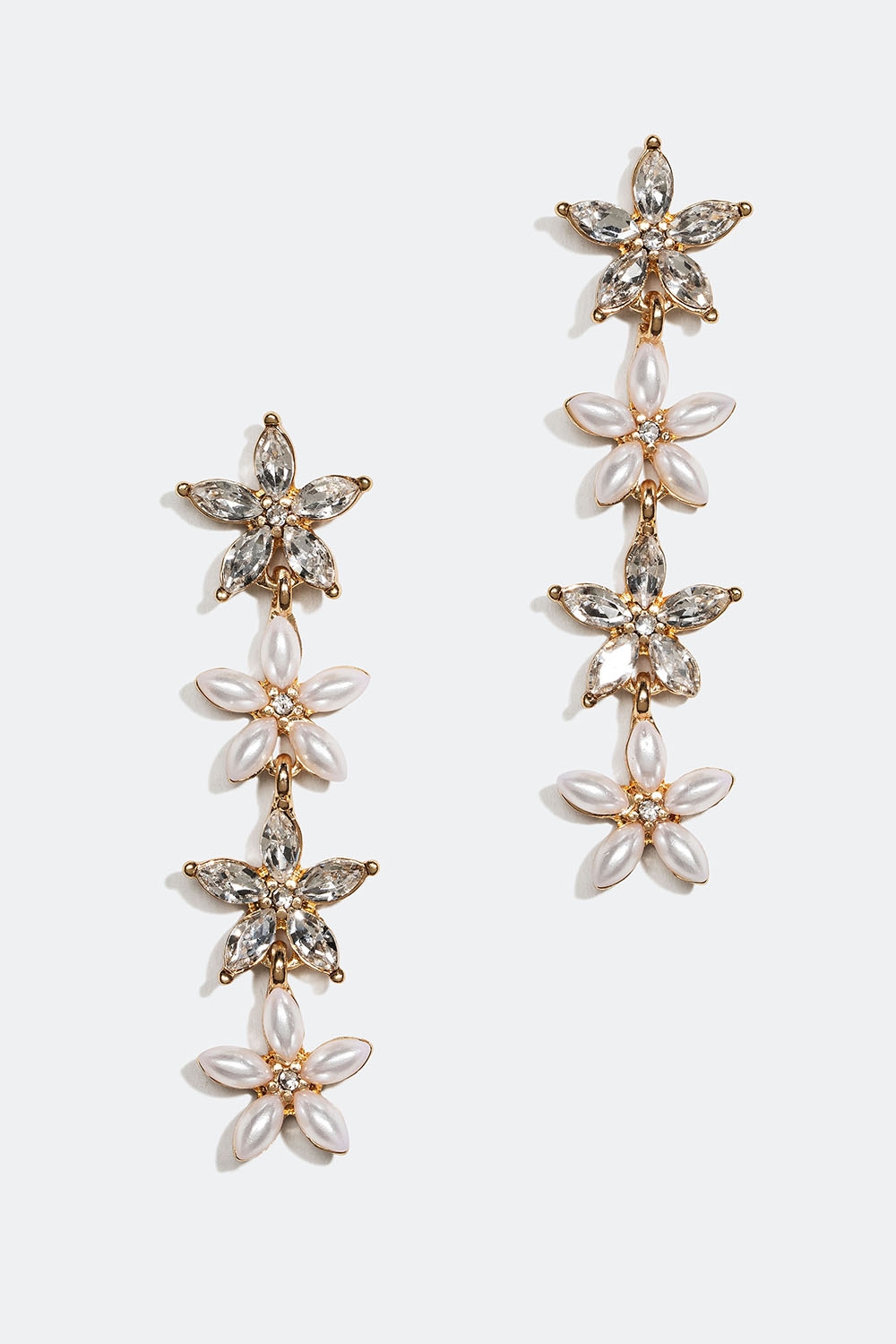 Pitkät korvakorut, joissa lasikivistä ja helmistä muodostettuja kukkia ryhmässä Korut / Korvakorut @ Glitter (253006043102)