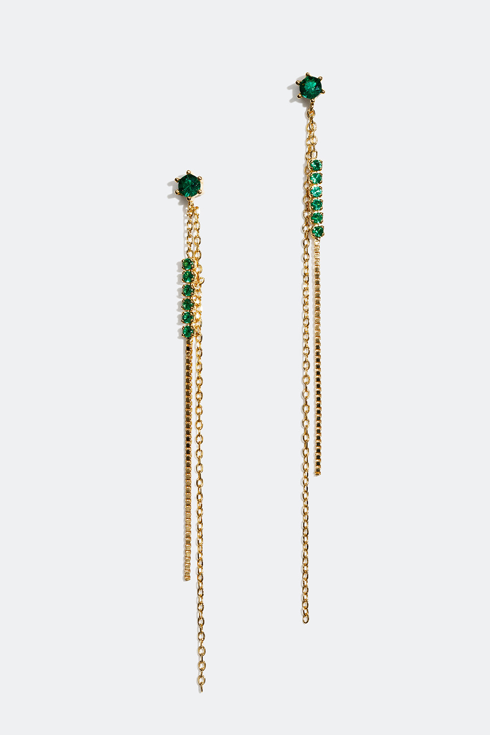 Pitkät korvakorut, joissa 18 karaatin kultaus ja ketjuja ja vihreitä kiviä ryhmässä Korut / Korvakorut @ Glitter (553002157702)
