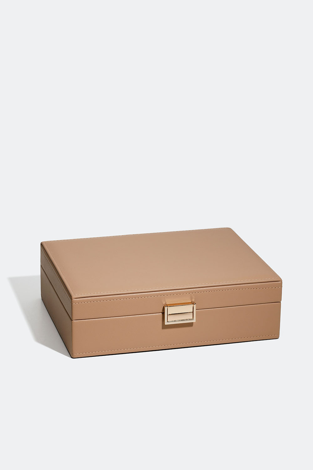 Klassinen beige korurasia