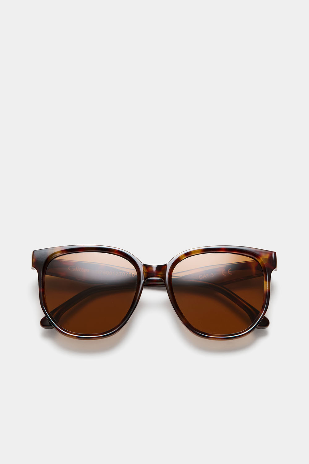 Isot ruskeat kilpikonnakuvioiset aurinkolasit